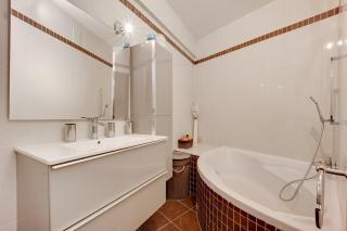 Bel appartement 3 pièces 2 chambres 76M2 + balcon + Parking - 1