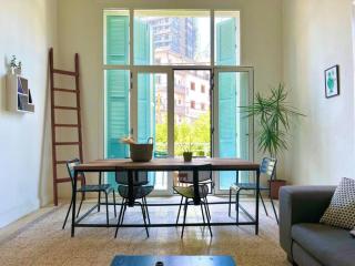 Stone Wall 2BR Apartment - Beirut - 8