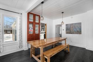 Relaxing Ski & Soak Getaway - Benzonia - 4