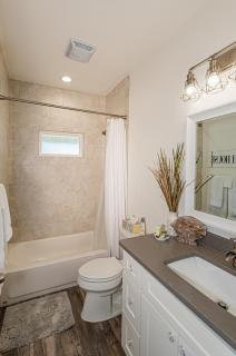 Mills Fishing Cabin - 2