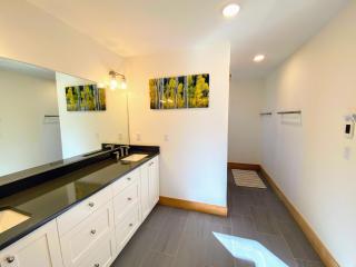 Old Jackson HWY Modern Farmhouse - Victor - 1