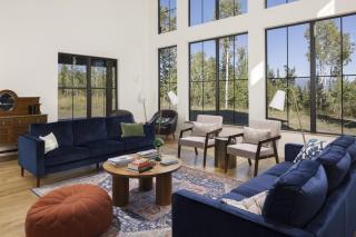 Modern Luxury Home with Hot Tub Near the Tetons Targhee and Jackson Hole - Victor - 3
