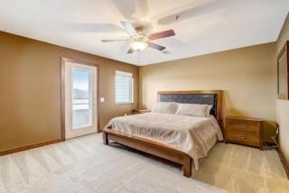 WFC IV Adults or Families Lakefront View - 4