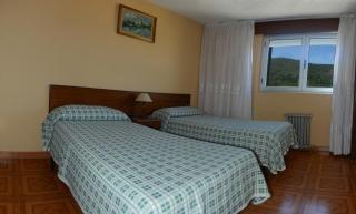 Hostal Baviera - Pesués - 3