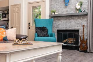 Good Vibes Roll - Austin - 6