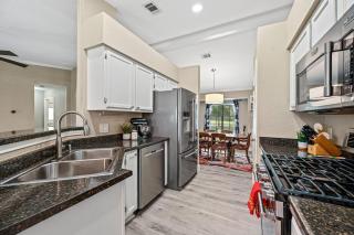 Saloma Place - Austin - 2