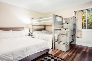 High End Lake Luxury On 2 Floors Boat Slip - 3