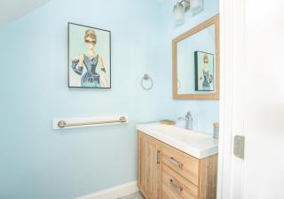 Steps to Sand Updated Bouchee Beachy Condo Deck Parking - 5