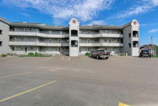 Brown Family Condo for Families Golf Trips and Girls Getaways - 1