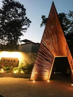 Luxury Penthouse Studio with Private Rooftop & Pool - 9