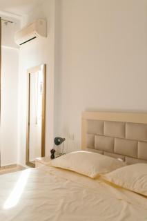 Rs Place 1-Bedroom Apartment - Tirana - 4