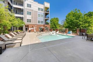 Uptown, Pool, Wine, Restaurants, BofA Stadium_307 - Charlotte - 5