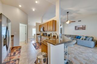 Family Home with Screened Porch in Davenport - Davenport - 1