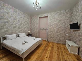 Eka's home with a beautiful garden - Tbilisi - 5
