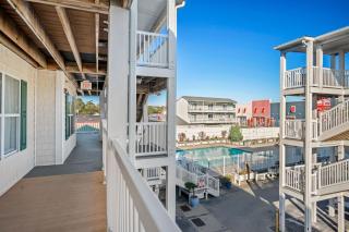Lava Bungalow - Oak Island - 7