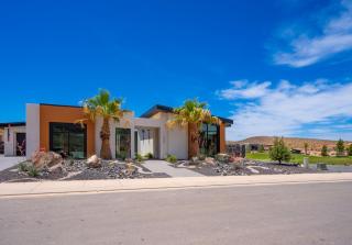 Live Luxurious at Zion - 5