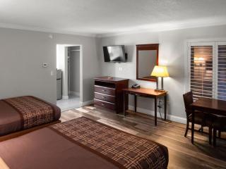 Dream Inn - Fresno - 0