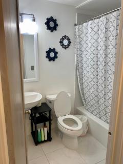 New ATL Dwntwn Condo with Balcony 2 - Atlanta - 9