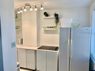 New ATL Dwntwn Condo with Balcony 2 - Atlanta - 7