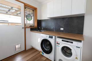 Pet Friendly 3 bedroom house with large backyard - 1