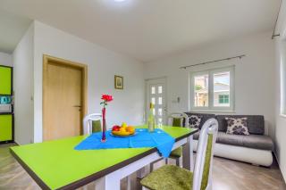 Apartment in Pirovac with terrace, air conditioning, WiFi (4925-3) - Pirovac - 4