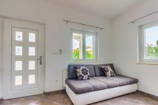 Apartment in Pirovac with terrace, air conditioning, WiFi (4925-3) - Pirovac - 3