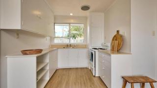 Views on Churchill - Kaikoura - 8