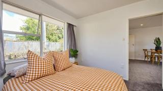 Views on Churchill - 2