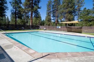 The Sisters Moose - Sisters - 8