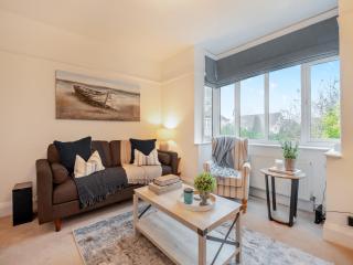 Sea Whispers Cottage - Poole - 9