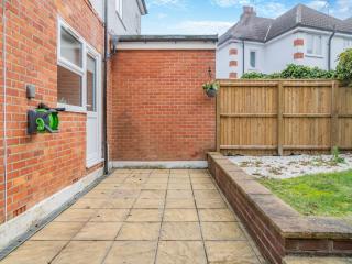 Sea Whispers Cottage - Poole - 8