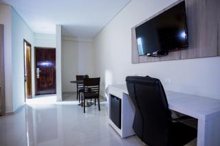 Megal Suites Hotel - 4