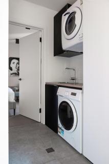 MAC Middle Park by Melbourne Apartment Collection - 4