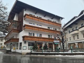 Gasthof Hotel Kirchenwirt - Zell am Ziller - 1