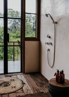 Villa Bedulu Cliff Estate Ubud - Wood Side - 1