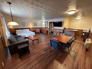 Valley Inn and Suites - French Lick - 7