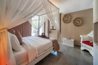 Villa Bewa by Villa Finder - Seminyak - 4