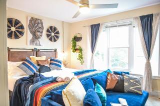 Chic 4BR Dwelling with Backyard in Philadelphia - Philadelphia - 8