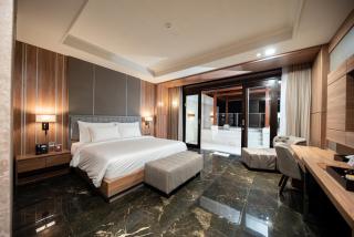 Prakerti Bhuana Hotel - 9