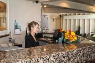 Greenwell Inn - 1