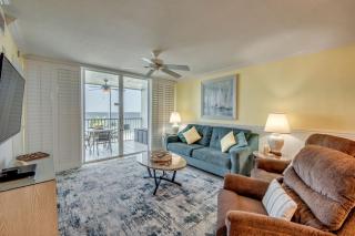 Beach Villas 403 - Fort Myers Beach - 2