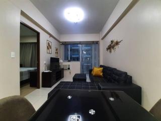 One Palm Tree Villas - Manila - 2