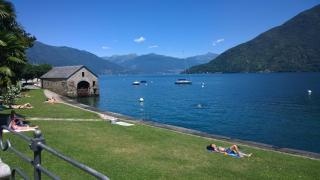 La Maison Des Lions APPARTAMENTI VACANZE accesso diretto alla spiaggia località Amore - Cannobio - 0