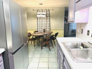 A Bliss of Color Townhouse - 1