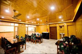 Seven Hills Resort Srinagar By Him Haults Hospitality - Srinagar - 2