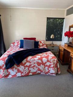 Swanson-Waitakere Stay in Scenic Sunrise - Auckland - 7