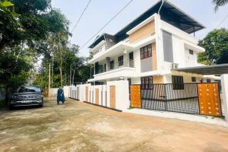 Elegant RiverView Villa - Cochin - 6