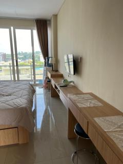 Apartment Thamrin City Nagoya - 0