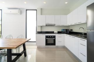 3-Story Pool Villa Katahan just 7 min walk to Kata Beach - UTK4 - Praia de Kata - 6