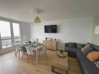 9 mi from Stade de France - Charming 5-room - 0